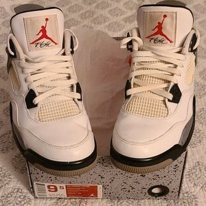 Air Jordan 4 Retro White/Black/Cement Grey